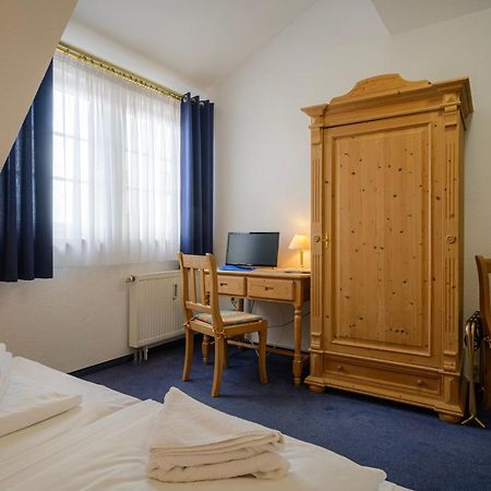 Hotel Zum Engel In Speyer - Roemerberg Berghausen  Eksteriør bilde