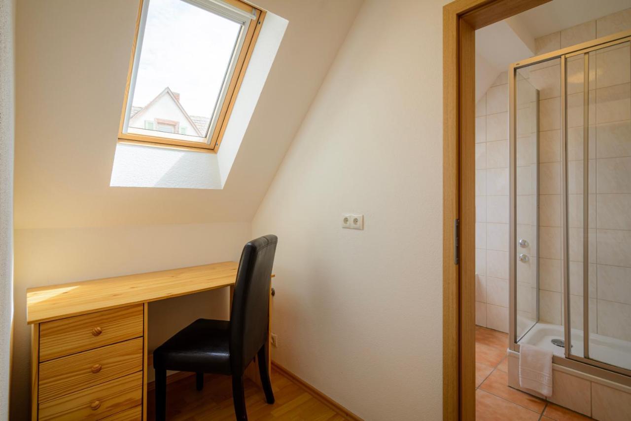 Hotel Zum Engel In Speyer - Roemerberg Berghausen  Eksteriør bilde