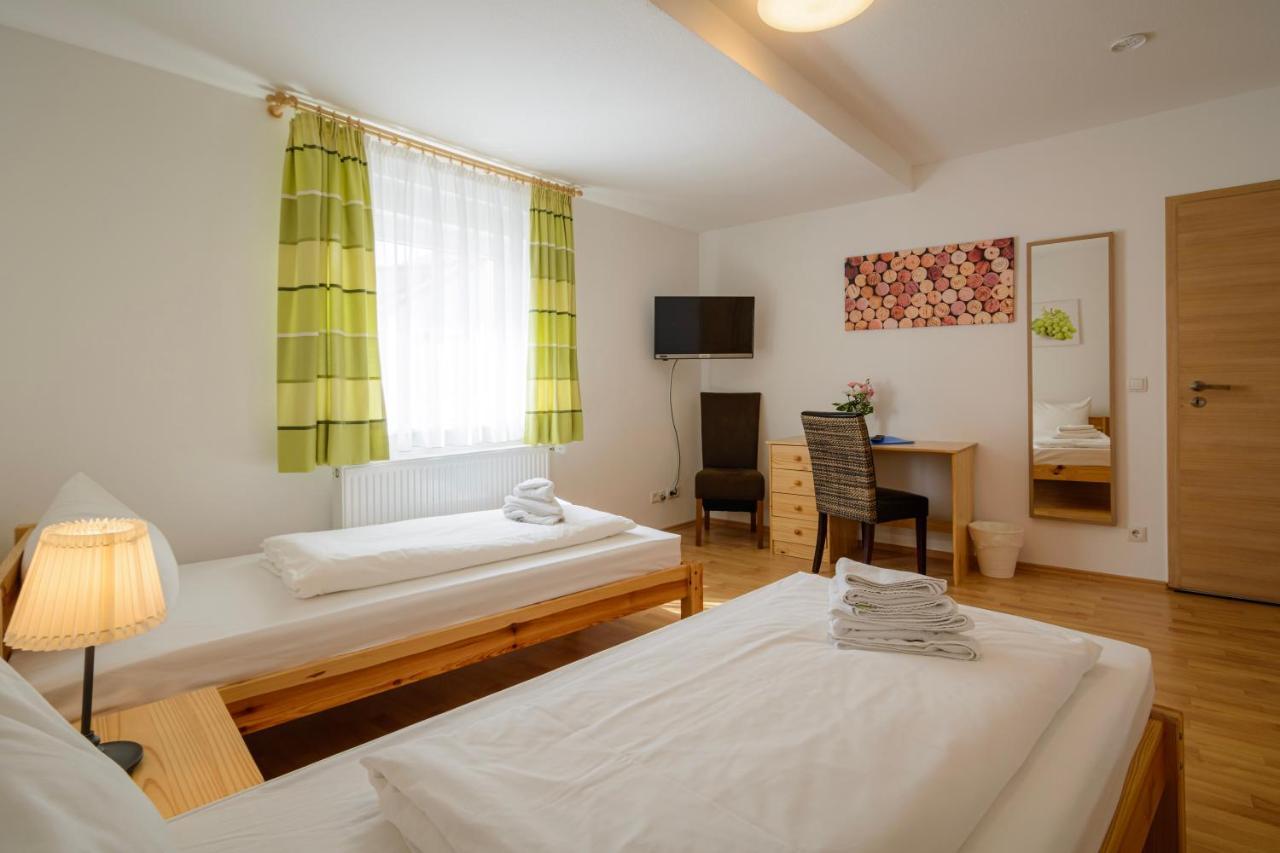 Hotel Zum Engel In Speyer - Roemerberg Berghausen  Eksteriør bilde