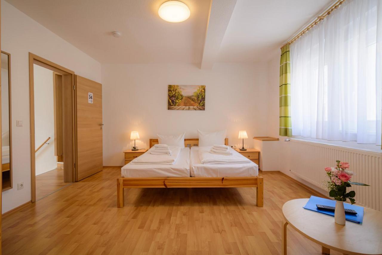 Hotel Zum Engel In Speyer - Roemerberg Berghausen  Eksteriør bilde