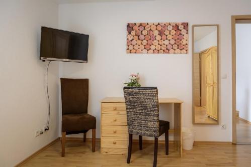 Hotel Zum Engel In Speyer - Roemerberg Berghausen  Eksteriør bilde